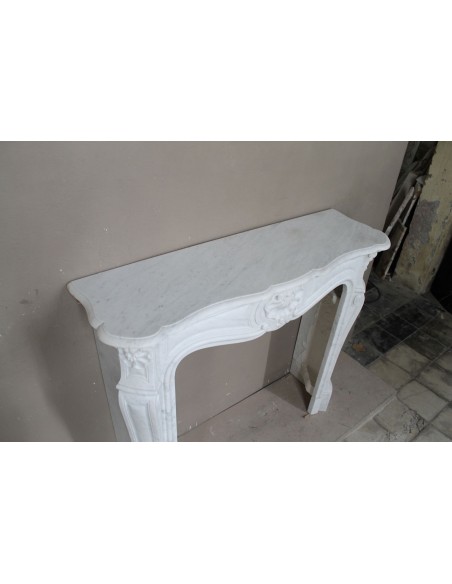 065 LOUIS XV "TROIS COQUILLES" FIREPLACE MANTEL CARVED IN GORGEOUS WHITE CARRARA "P" MARBLE