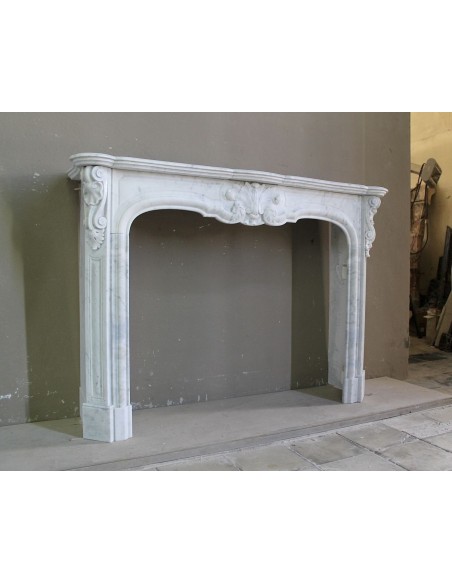 071 ANTIQUE “LOUIS XV CÔTE D'AZUR” FLORAL FIREPLACE MANTEL CARVED FROM WHITE CARRARA MARBLE