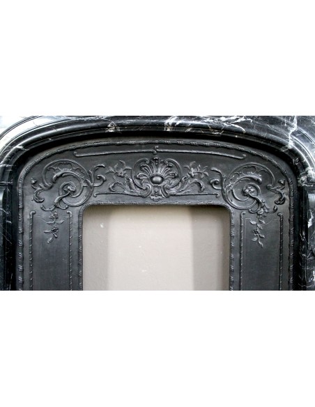 313 ANTIQUE LOUIS XIV “BOUDIN ARRONDI” FIREPLACE MANTEL PROVIDED WITH ITS ORIGINAL CAST IRON INSERT