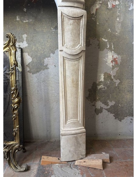 900 RARE ANTIQUE "RÉGENCE" FIREPLACE MANTEL CARVED IN BEAUJOLAIS STONE