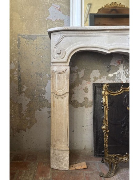 900 RARE ANTIQUE "RÉGENCE" FIREPLACE MANTEL CARVED IN BEAUJOLAIS STONE