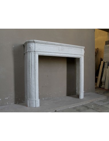 Antique Neoclassical "Démi-Lune” fireplace in White Carrara marble. This marble mantel is pretty rare to find.
