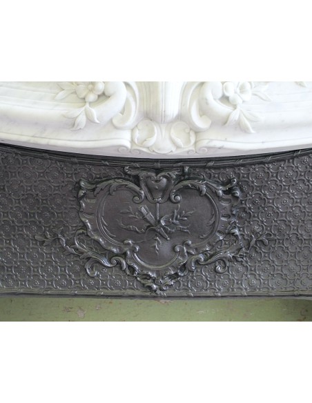 022 AG GENUINE ART NOUVEAU “MAJORELLE” FIREPLACE CARVED IN WHITE CARRARA MARBLE PROVIDED WITH ITS ORIGINAL CAST IRON INSERT