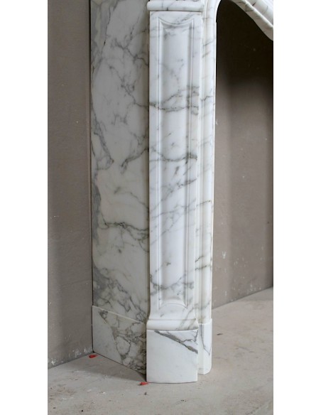 059 LOUIS XV "TROIS COQUILLES AMÉLIORÉ” FIREPLACE MANTEL IN CALACATTA MARBLE