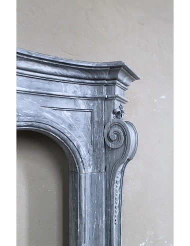 073 IMPRESSIVE ITALIAN “COQUILLE" FIREPLACE...