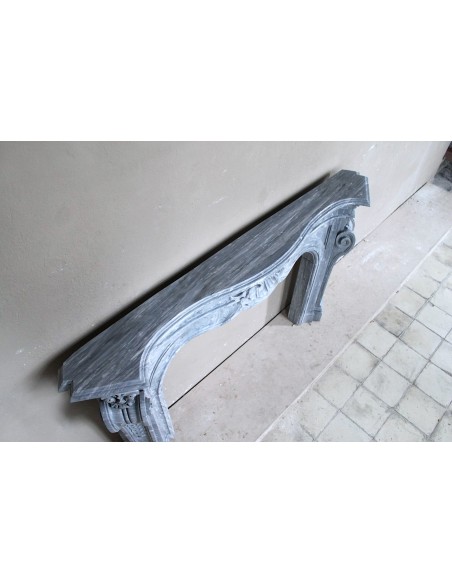 073 IMPRESSIVE ITALIAN “COQUILLE" FIREPLACE MANTEL CARVED IN IMPERIAL BARDIGLIO GRAY MARBLE