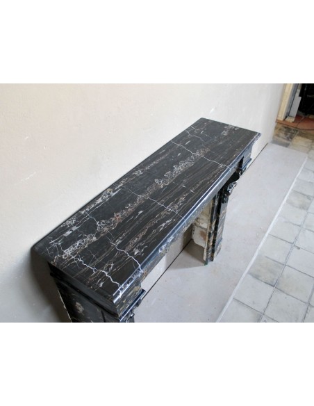 409 ANTIQUE LOUIS PHILIPPE "PALMETTES" FIREPLACE MANTEL IN PORTORO "GOLD" MARBLE