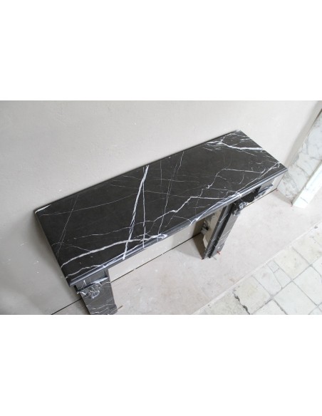 410 ANTIQUE LOUIS PHILIPPE "PALMETTES" FIREPLACE MANTEL CARVED IN BLACK MARQUINIA MARBLE