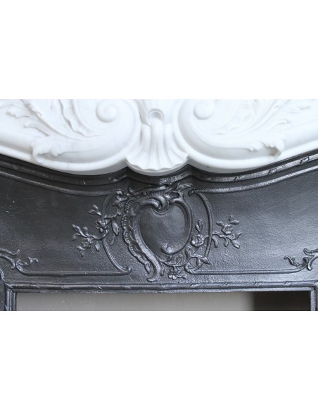 Antique Louis XV "Rosaces" fireplace mantel carved in top-quality White Carrara marble, extremely pure and refined.