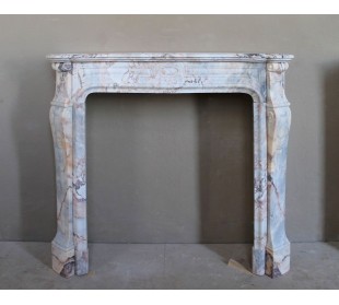 Antique Baroque style fireplace mantel in  beautiful Calacatta Gold marble. This is a rare and elegant marble fire surround.