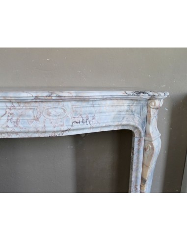 Antique Baroque style fireplace mantel in  beautiful Calacatta Gold marble. This is a rare and elegant marble fire surround.