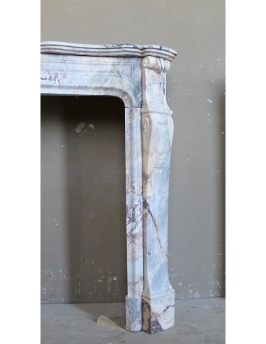 Antique Baroque style fireplace mantel in  beautiful Calacatta Gold marble. This is a rare and elegant marble fire surround.