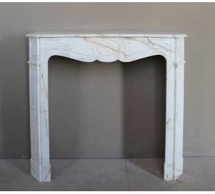 Antique Louis XV "Pompadour Plat" fireplace mantel in rare Paonazzo marble, a gorgeous white marble with golden veins.