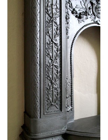 Antique cast iron mantelpiece coming from Paris. This Art Nouveau style mantel dates back to the early XXth century.