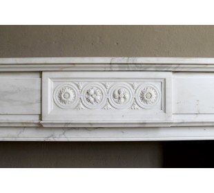 Antique neoclassical "Macaron" mantelpiece carved in Statuary Carrara marble, with exquisite architectural design. 2