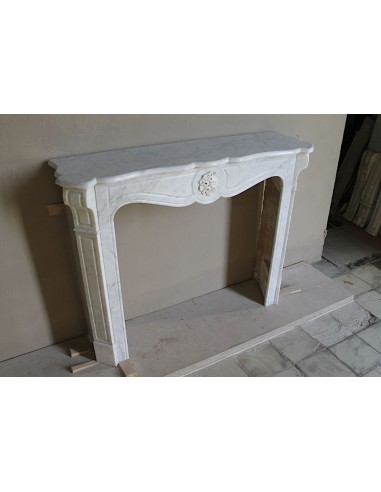 Antique “Pompadour” mantel in white Carrara marble at a discounted price, on sale. A beautiful mantelpiece at a very low price.