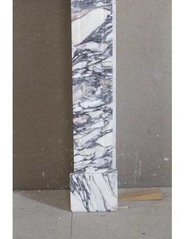 Antique Louis XV “Pompadour Plat” fireplace in Breccia Medicea marble, with veining from white to blue, purple to gold.