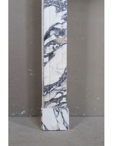 Antique Louis XV “Pompadour Plat” fireplace in Breccia Medicea marble, with veining from white to blue, purple to gold.