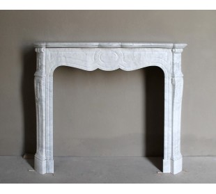 Antique Louis XV Pompadour "Pied Galbé" fireplace mantel in white marble offered at a discounted price, on offer.