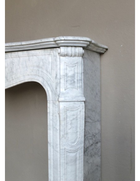 Antique Louis XV Pompadour "Pied Galbé" fireplace mantel in white marble offered at a low discounted price.