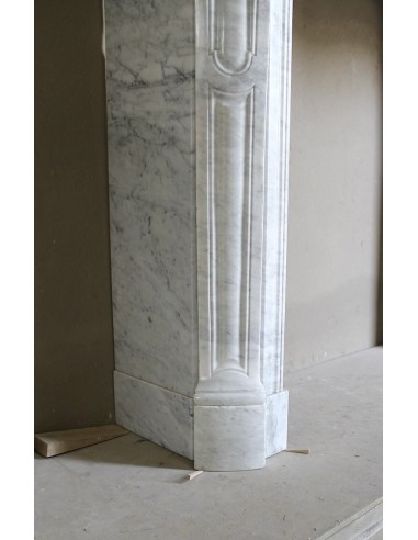 Antique Louis XV Pompadour "Pied Galbé" fireplace mantel in white marble offered at a low discounted price.