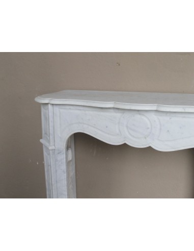 Very small and charming antique Pompadour Plat fireplace mantel carved in white Carrara marble.