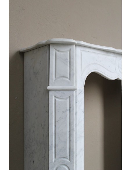 Very small and charming antique Pompadour Plat fireplace mantel carved in white Carrara marble.