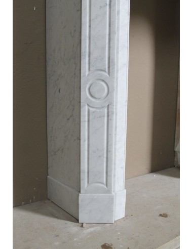 Very small and charming antique Pompadour Plat fireplace mantel carved in white Carrara marble.