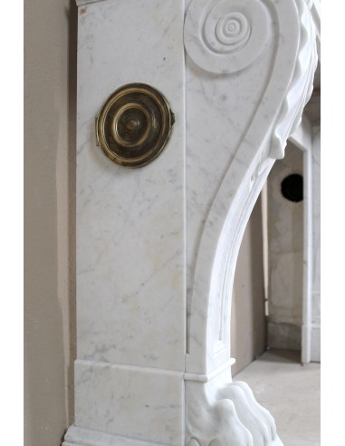 Antique “Lion's paw” mantel in white Italian marble, at a discounted price: an important fireplace at a very low price.