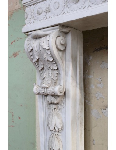 Exceptional large-scale Neoclassical fireplace mantel carved in white Carrara marble. This model can also be found at Versailles