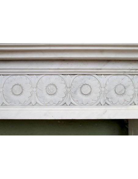 Exceptional large-scale Neoclassical fireplace mantel carved in white Carrara marble. This model can also be found at Versailles