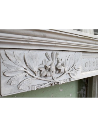 Exceptional large-scale Neoclassical fireplace mantel carved in white Carrara marble. This model can also be found at Versailles