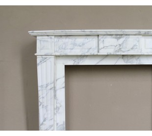 Large antique Neoclassical “Cannelure” fireplace mantel carved in beautifully veined white Arabescato marble. 2