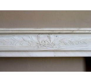 Antique Neoclassical fireplace mantel with olive branch decoration in Cremo Delicato marble, offered at a discounted price. 2
