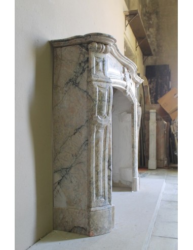 052 ANTIQUE TRANSITION "AMÉLIORÉ" FIREPLACE...
