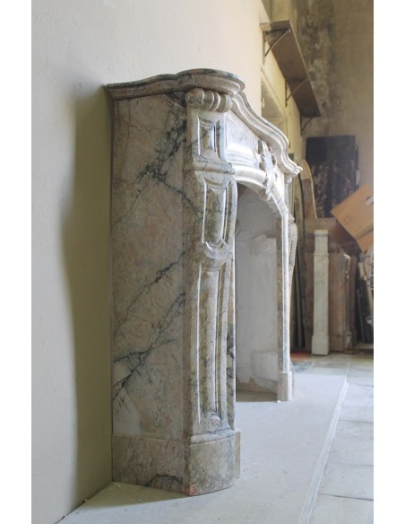 052 ANTIQUE TRANSITION "AMÉLIORÉ" FIREPLACE MANTEL IN VEINED CALACATTA GOLD MARBLE
