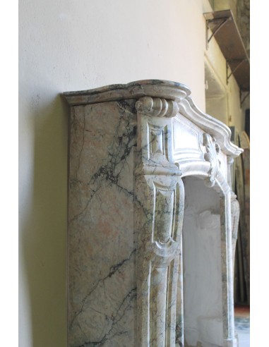 052 ANTIQUE TRANSITION "AMÉLIORÉ" FIREPLACE...