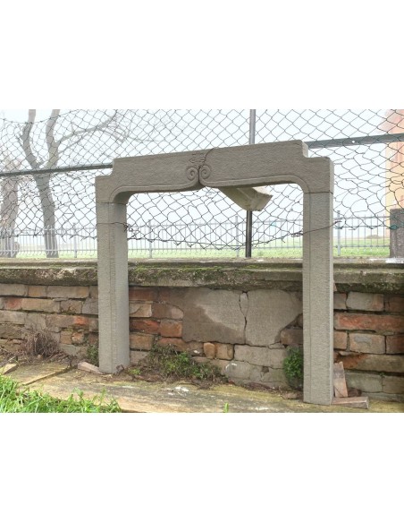 946 OCC NICE AND SMALL 20TH CENTURY "SARNICO" STONE FIREPLACE MANTEL