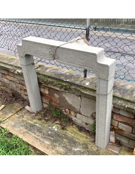 946 OCC NICE AND SMALL 20TH CENTURY "SARNICO" STONE FIREPLACE MANTEL