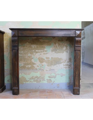 Antique original “Louis Philippe” fireplace mantel dating from the late 19th century, with decoration.