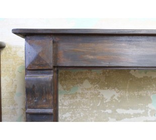 Antique original “Louis Philippe” fireplace mantel dating from the late 19th century, with decoration. 2