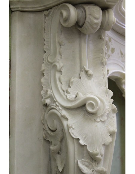 604 AG ANTIQUE EXCEPTIONAL FLORAL ITALIAN FIREPLACE MANTEL IN STATUARY MARBLE