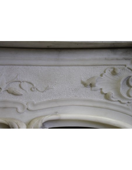 604 AG ANTIQUE EXCEPTIONAL FLORAL ITALIAN FIREPLACE MANTEL IN STATUARY MARBLE
