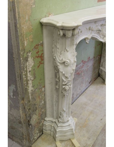 604 AG ANTIQUE EXCEPTIONAL FLORAL ITALIAN...