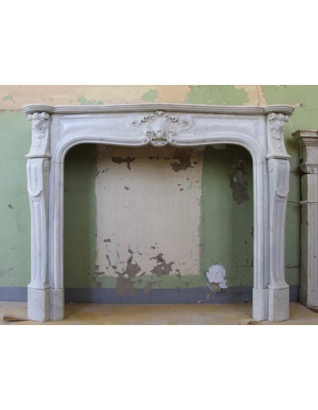 010 AG MONUMENTAL LOUIS XV "BOUCLES DE MER" FIREPLACE MANTEL IN WHITE CARRARA MARBLE