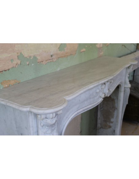 010 AG MONUMENTAL LOUIS XV "BOUCLES DE MER" FIREPLACE MANTEL IN WHITE CARRARA MARBLE
