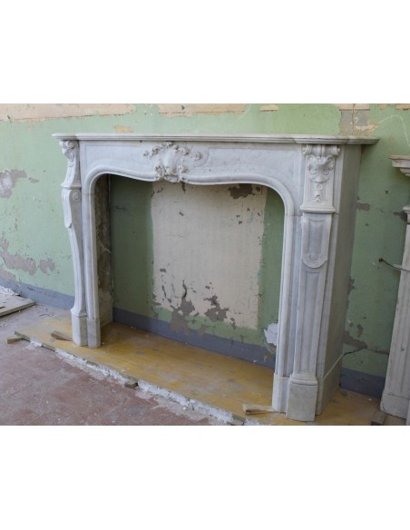 010 AG MONUMENTAL LOUIS XV "BOUCLES DE MER" FIREPLACE MANTEL IN WHITE CARRARA MARBLE