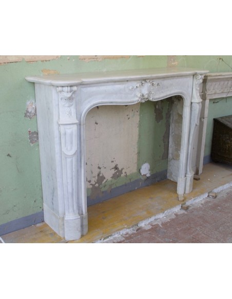 010 AG MONUMENTAL LOUIS XV "BOUCLES DE MER" FIREPLACE MANTEL IN WHITE CARRARA MARBLE