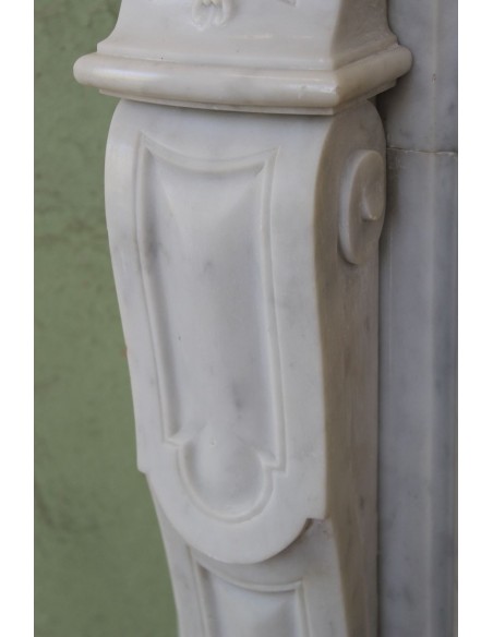 010 AG MONUMENTAL LOUIS XV "BOUCLES DE MER" FIREPLACE MANTEL IN WHITE CARRARA MARBLE
