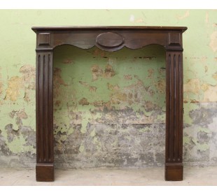 1018 "POMPADOUR PLAT" FIREPLACE IN FIR WOOD ESSENCE